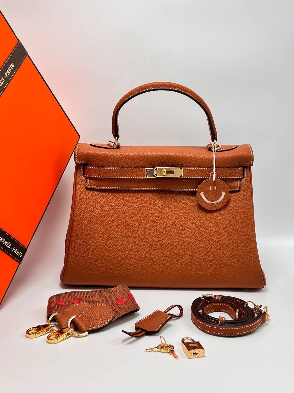 hermes сумка,сумка hermes женская,сумка эрмес мини,сумка hermes kelly,сумка хермес оранжевая