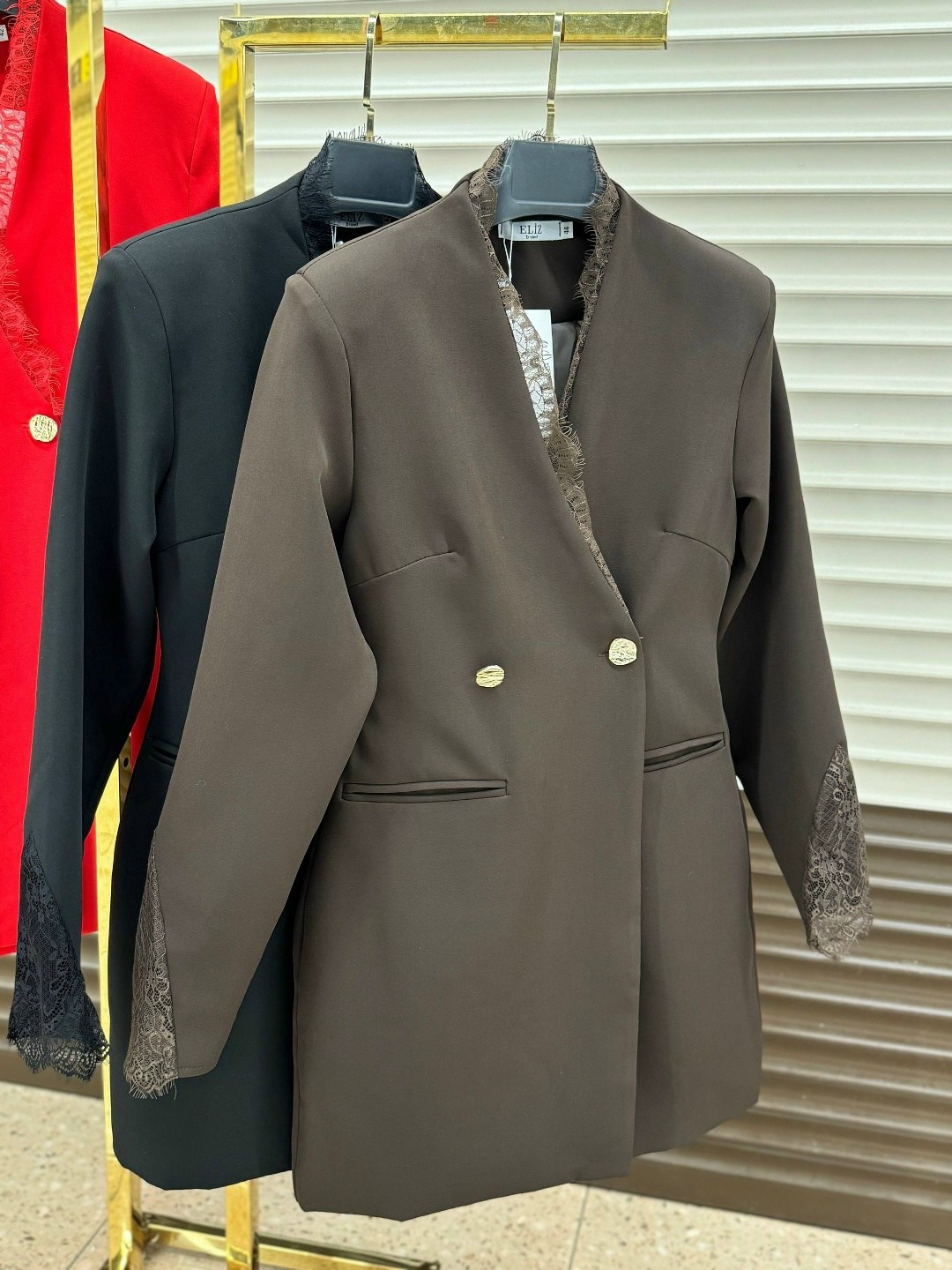 пиджак,пиджак женский,пиджак классический,женский двубортный пиджак,классический костюм