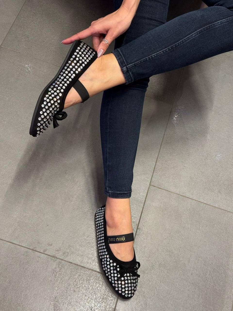 ,женские балетки,балетки,балетки со стразами бренд,балетки miu miu