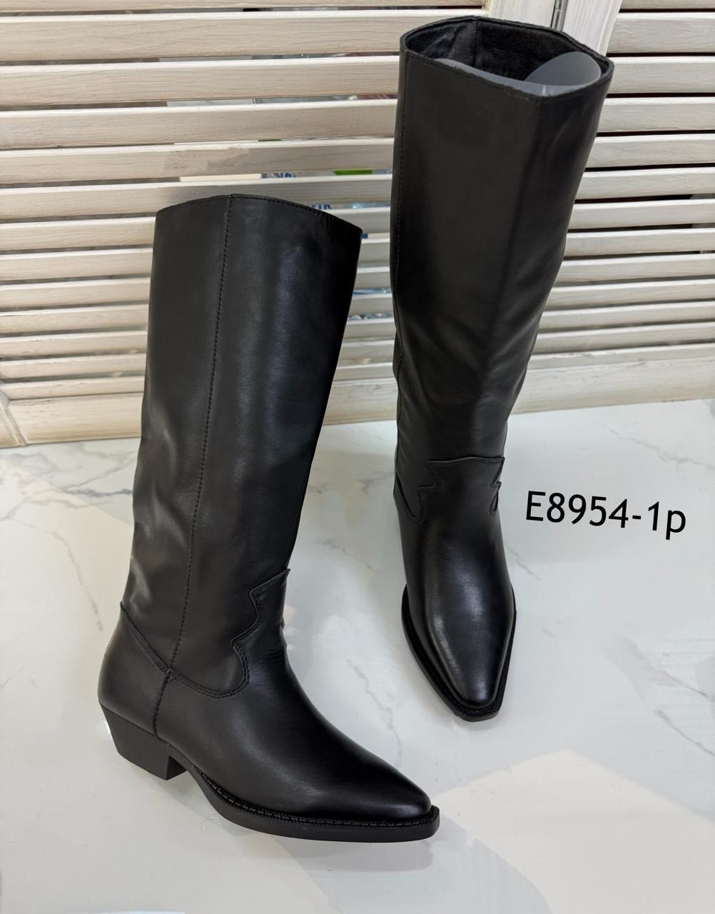 сапоги,сапоги казаки женские высокие натуральная замша демисезонные,сапоги казаки,высокие сапоги казаки для женщин из натуральной замши,сапоги