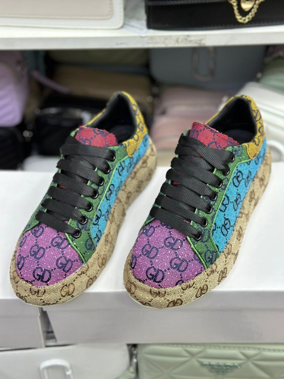 ,кроссовки женские gucci,кроссовки гуччи женские оригинал,кроссовки gucci,кроссовки женскиe