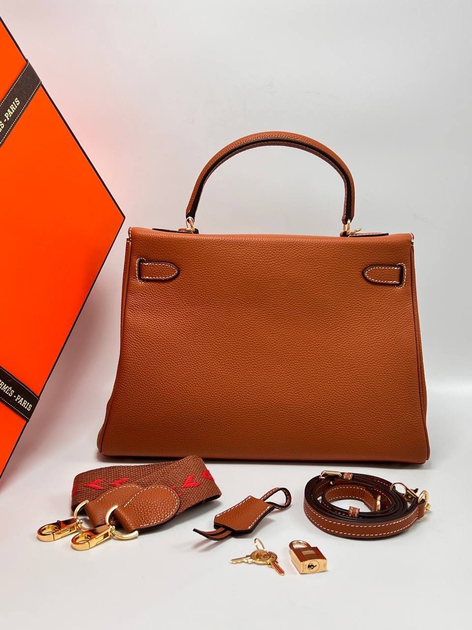hermes сумка,сумка hermes женская,сумка эрмес мини,сумка hermes kelly,сумка хермес оранжевая