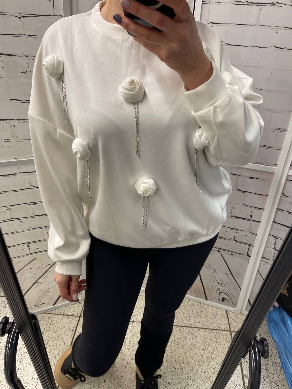 свитшот женская,толстовка стильная,кофта с бусами,красивый свитшот,декор свитшота