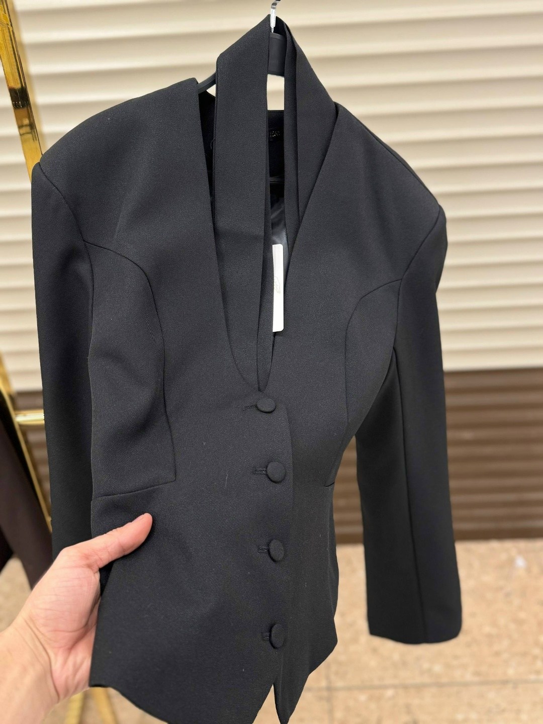 пиджак,пиджак приталенный с шарфом укороченный ln brand цвет черный,пиджак приталенный,женские пиджаки необычного кроя,жакет с баской