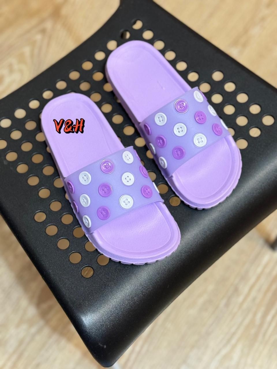 ,шлепанцы женские,модные тапочки,шлепанцы,летние тапочки