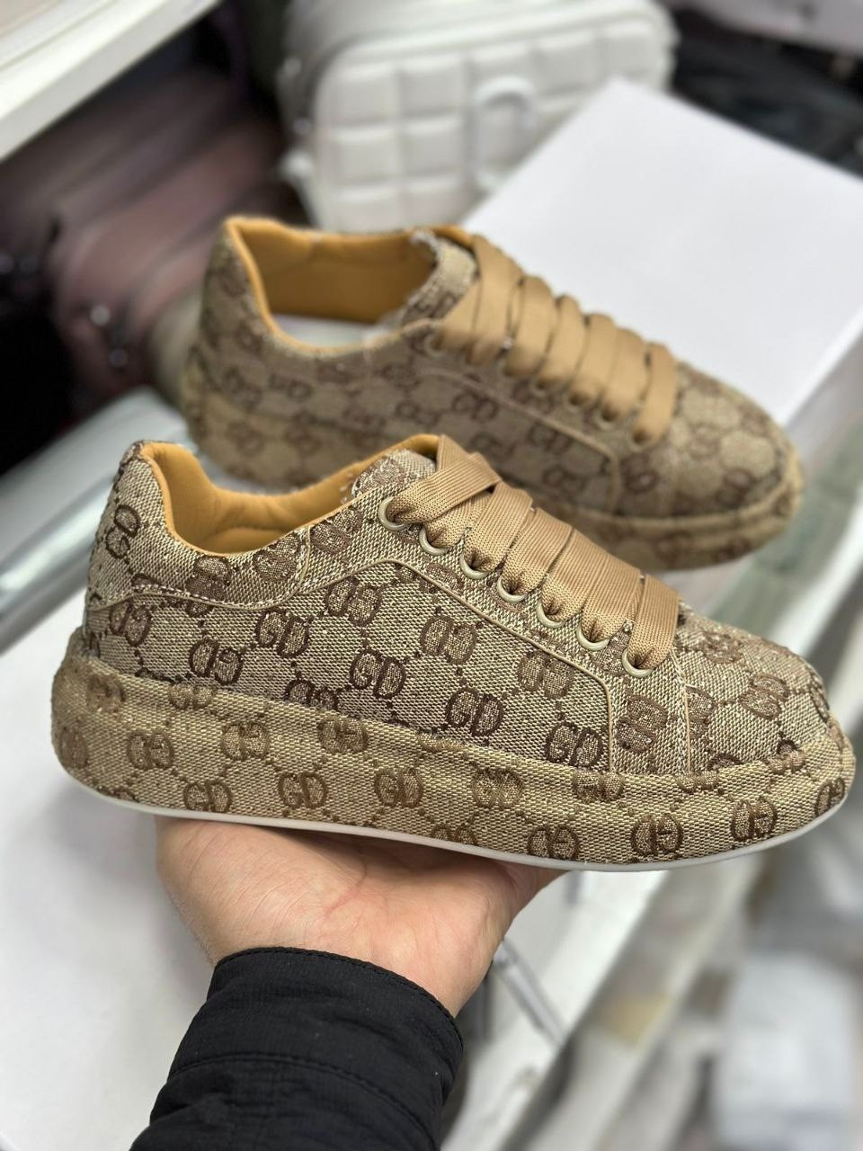 ,кроссовки женские gucci,кроссовки гуччи женские оригинал,кроссовки gucci,кроссовки женскиe