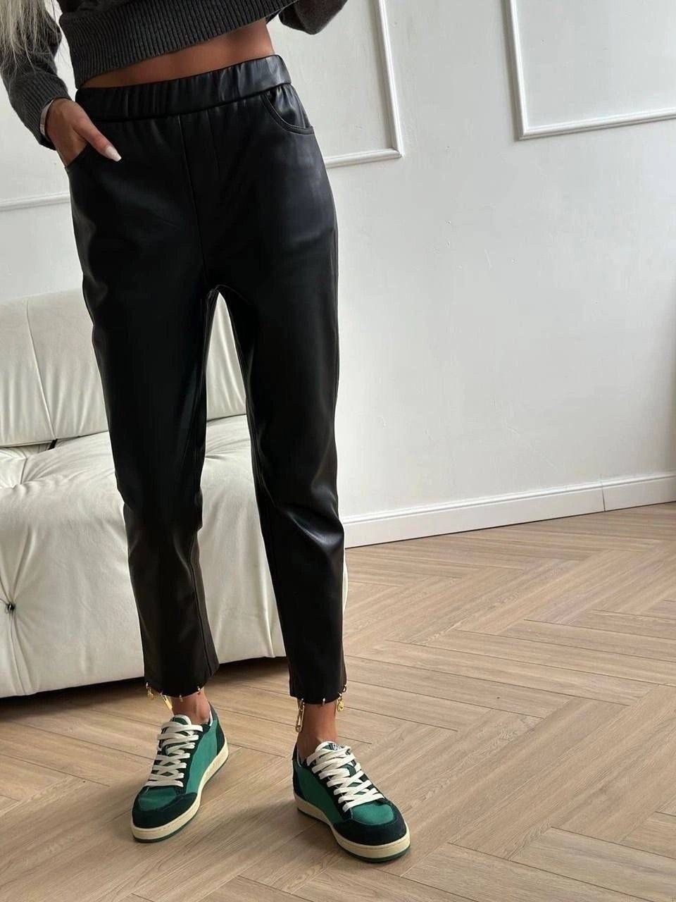 брюки из эко кожи,кожаные брюки женские,женские брюки из экокожи,кожаные брюки,косуха женская