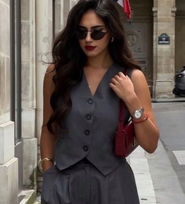 летние костюмы,стильные наряды,брючный льняной костюм с жилеткой,костюм с шортами,льняной жилет женский летний