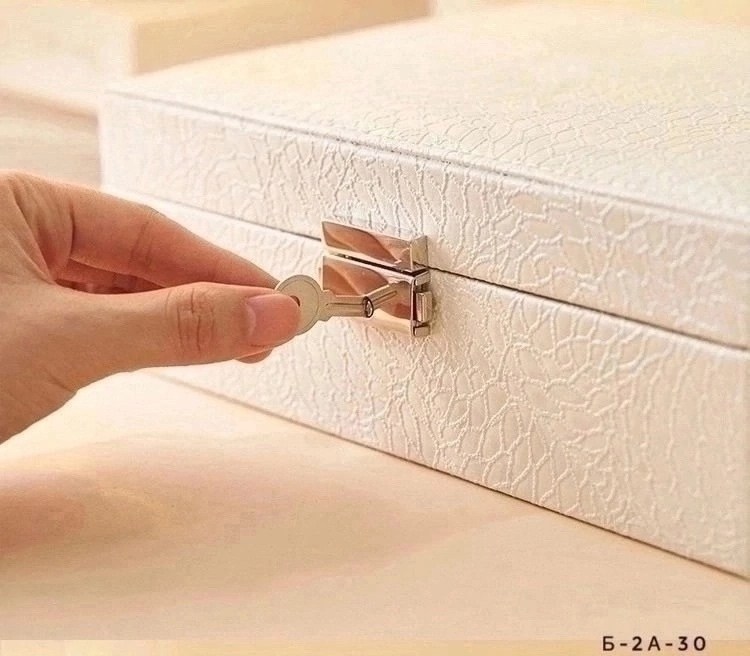 шкатулка для украшении,косметическая шкатулка,шкатулка для ювелирных изделий,шкатулка для хранения,подарки шкатулка для украшений