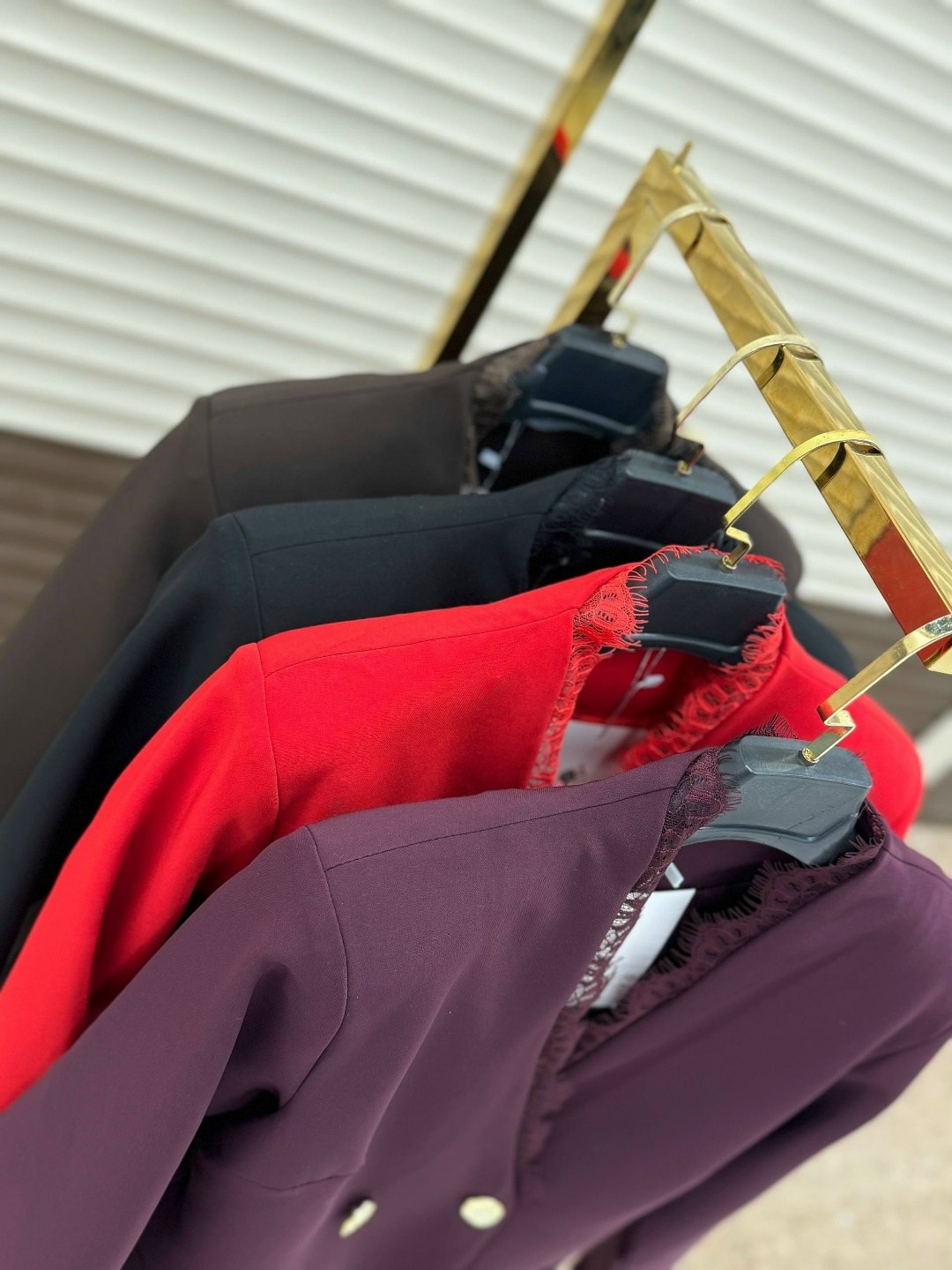 пиджак,пиджак женский,пиджак классический,женский двубортный пиджак,классический костюм