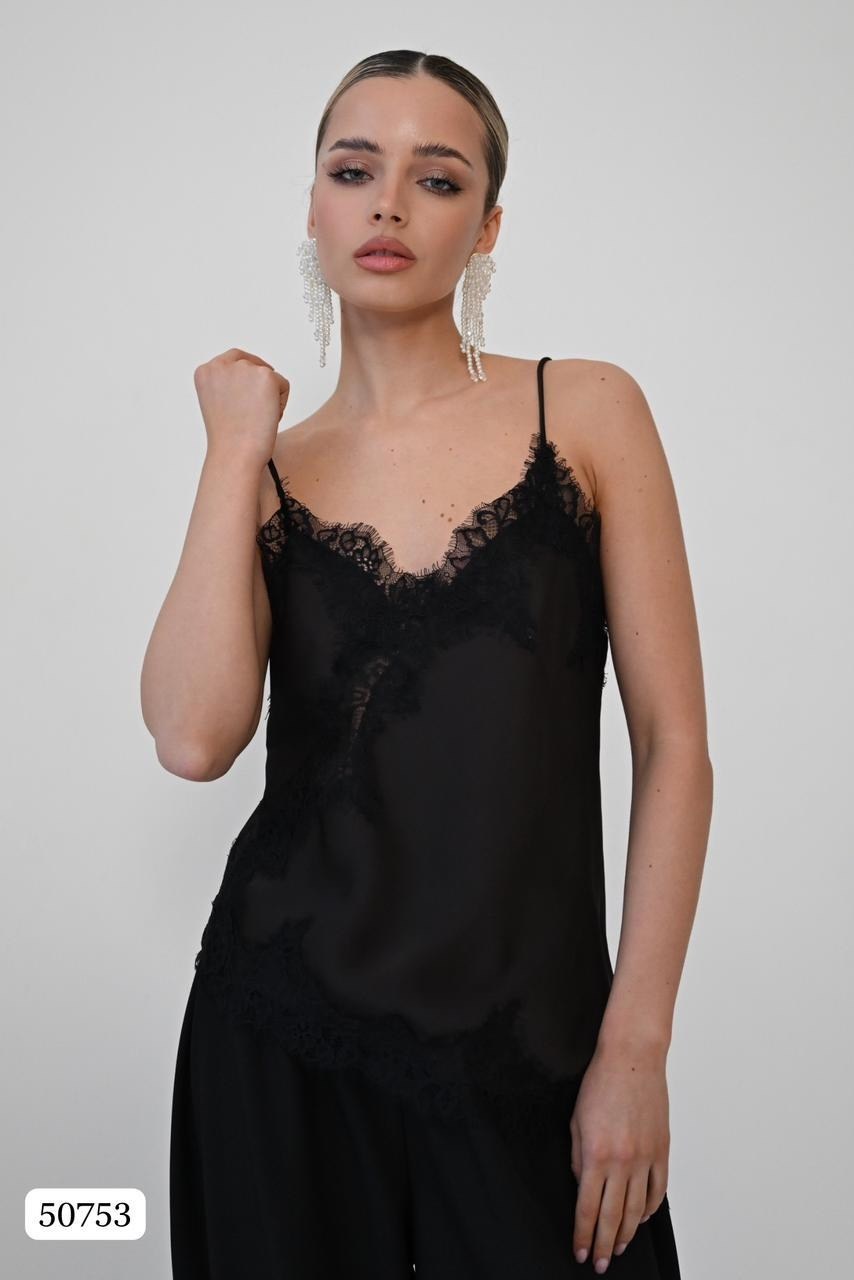 топ в бельевом стиле с кружевом,топ с кружевом,шелковый топ,майка в бельевом стиле с кружевом,топ на бретелях с отделкой кружевом черный