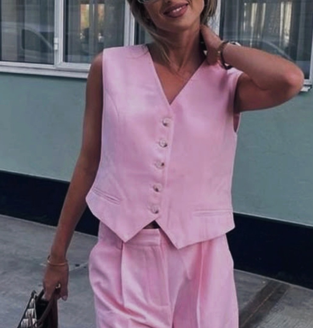 летние костюмы,стильные наряды,брючный льняной костюм с жилеткой,костюм с шортами,льняной жилет женский летний