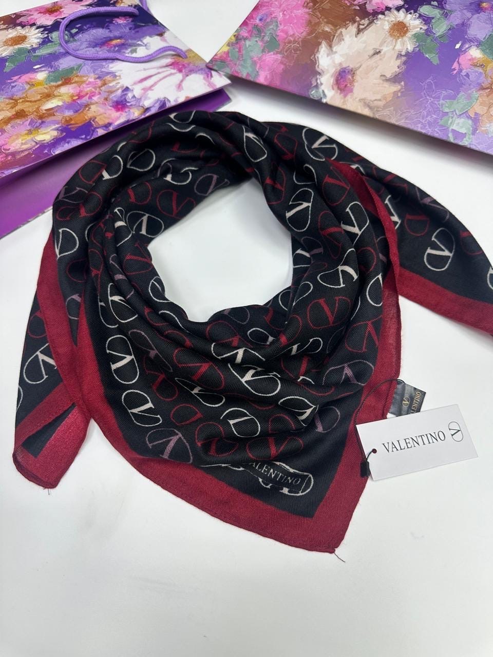 платок шелковый брендовый cd dior,платки диор,платок кристиан диор,шарфы диор женские,палантины dior