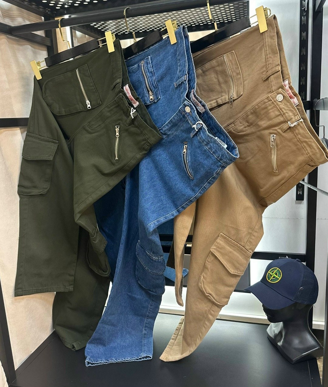 карго джинсы,джинсы карго женские,джинсы карго с кармана,джинсы женские широкие прямые карго с карманами zolinelli,джинсы широкие прямые карго с карманами