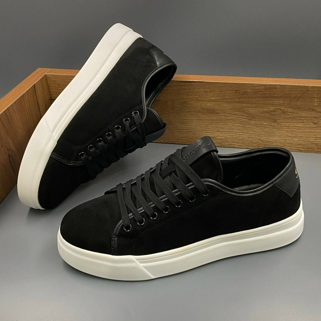 ,замшевые кеды мужские,кеды замшевые,мужские кроссовки черные из замши и белой подошвой,черные кроссовки