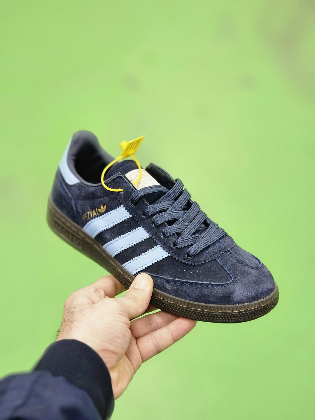 adidas moscow кроссовки spezial,кроссовки adidas originals handball spezial,adidas spezial moscow zil,handball adidas spezial,кроссовки adidas spezial moscow серые