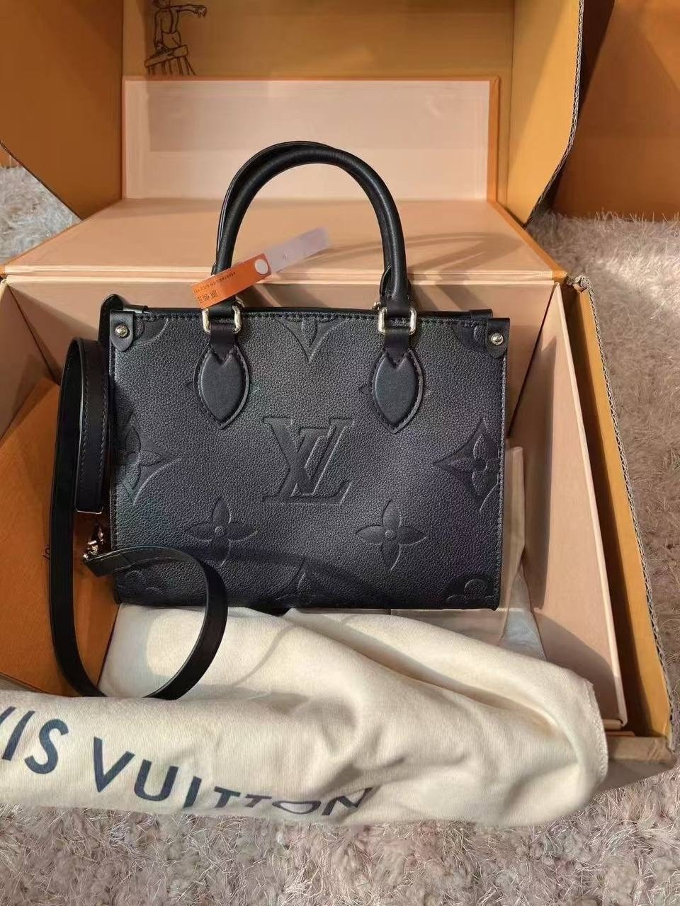 сумка louis vuitton,louis vuitton сумка тоут,сумка louis vuitton женская,louis vuitton комплект сумок,сумка луи виттон женская черная