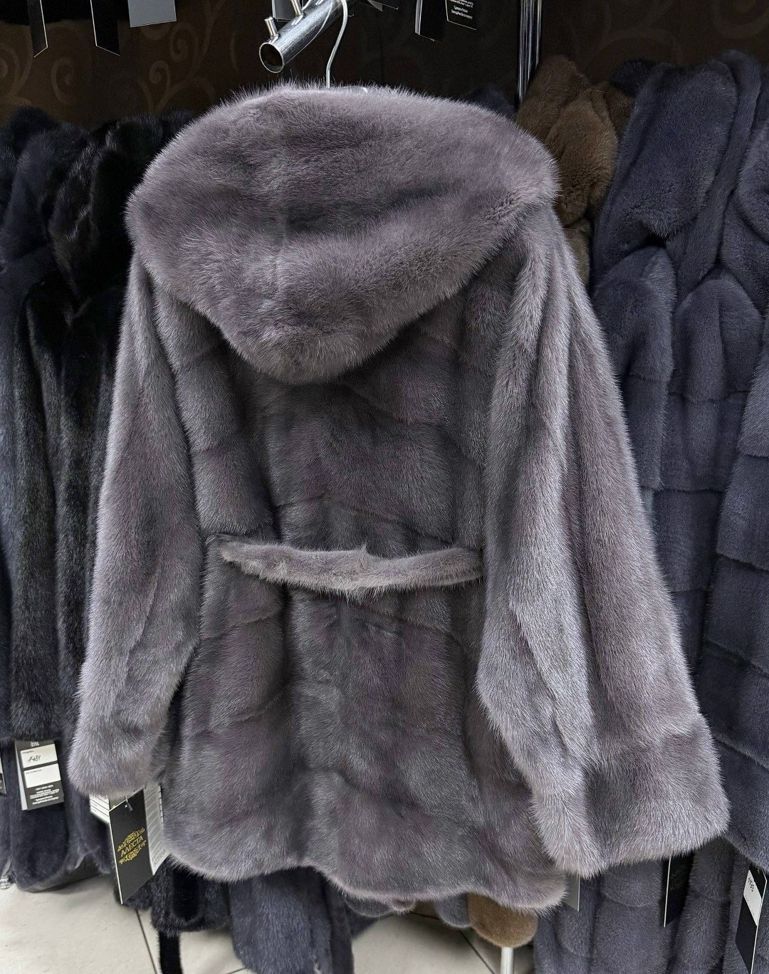 шубка из меха европейской норки с капюшоном цвет лаванда,шуба норковая,шубка из меха европейской норки с капюшоном,норковая шуба с капюшоном,шуба сиреневая норка