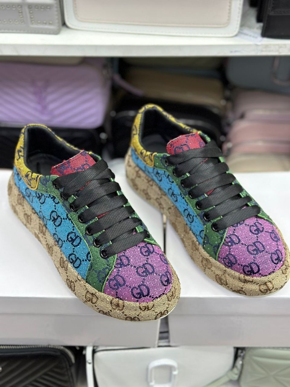 ,кроссовки женские gucci,кроссовки гуччи женские оригинал,кроссовки gucci,кроссовки женскиe