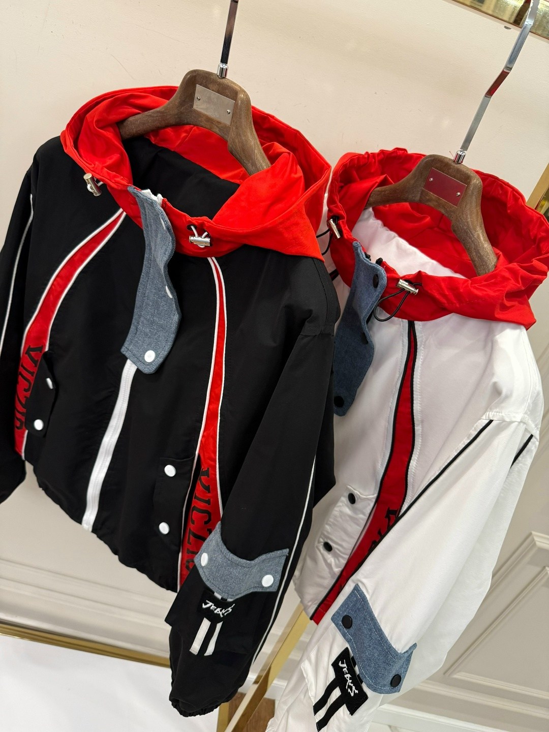 модная куртка,куртка свободная,куртка женская,куртка,повседневная куртка