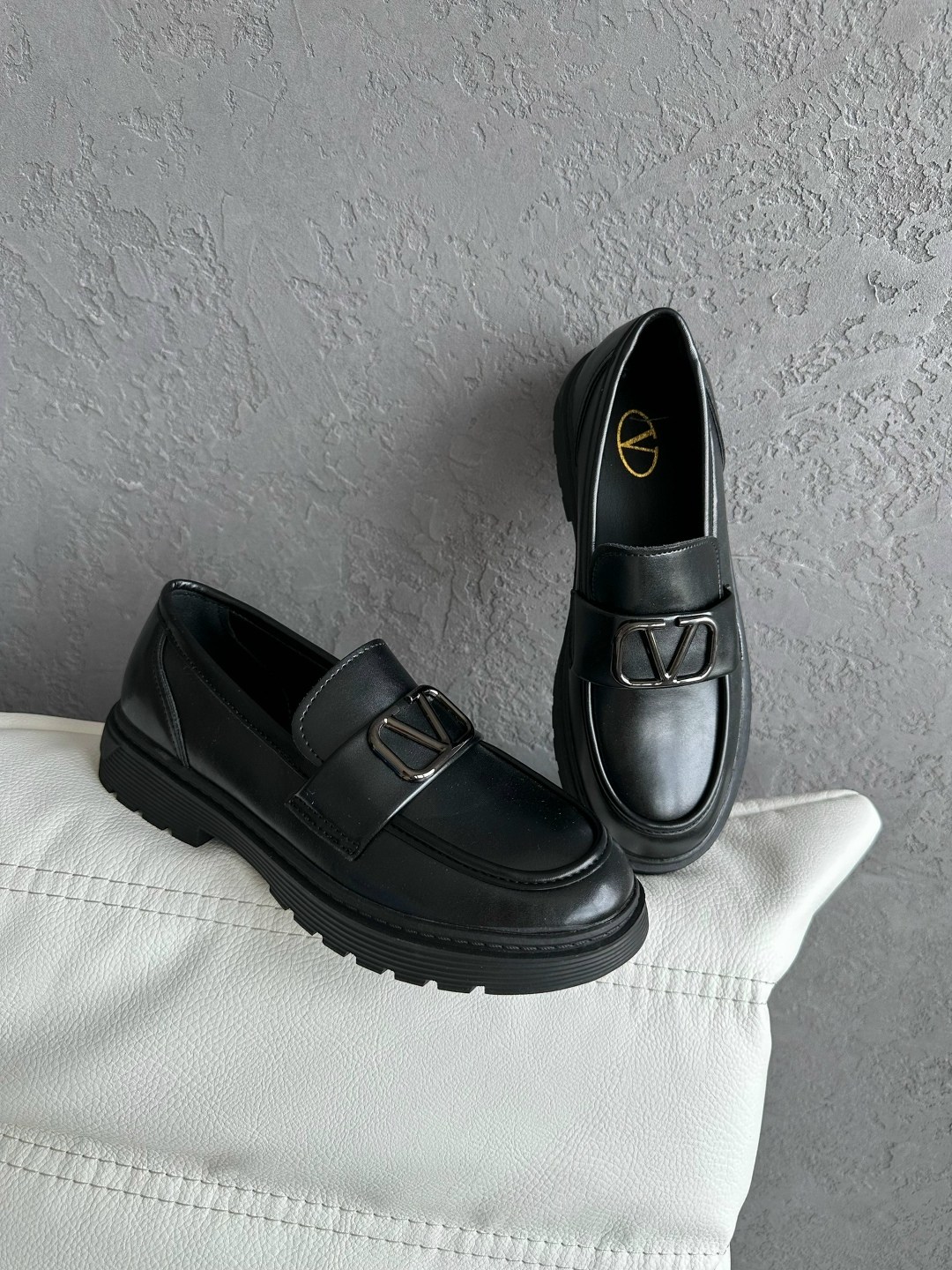 ,лоферы валентино,лоферы женские,школьные лоферы,лоферы женские черные
