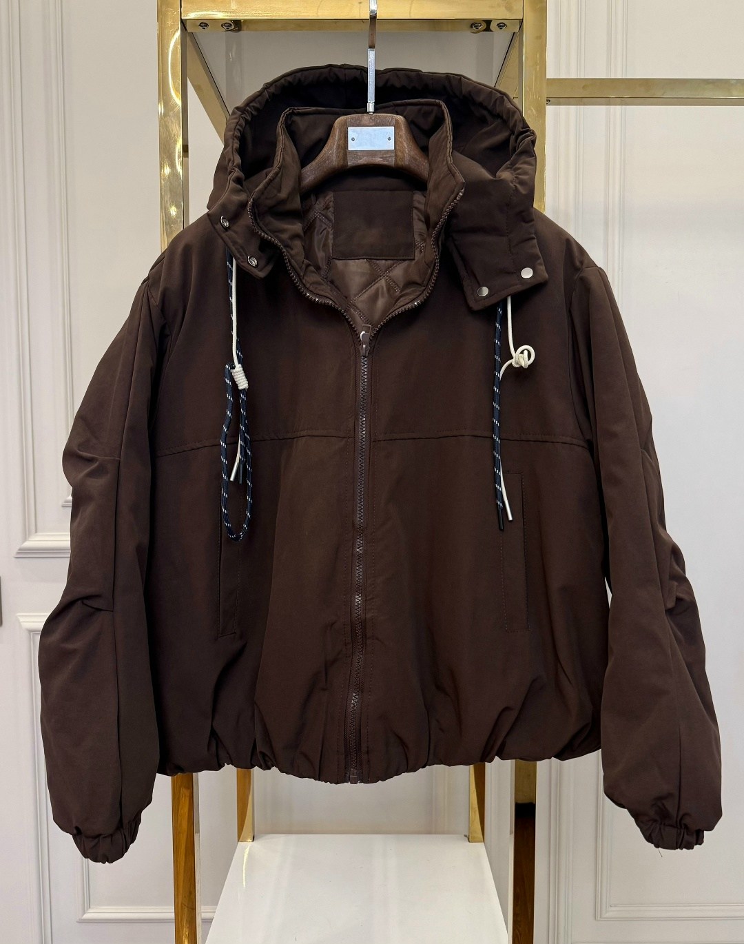 куртка модная,куртка пуховик,женская зимняя куртка,куртка короткая,женская куртка