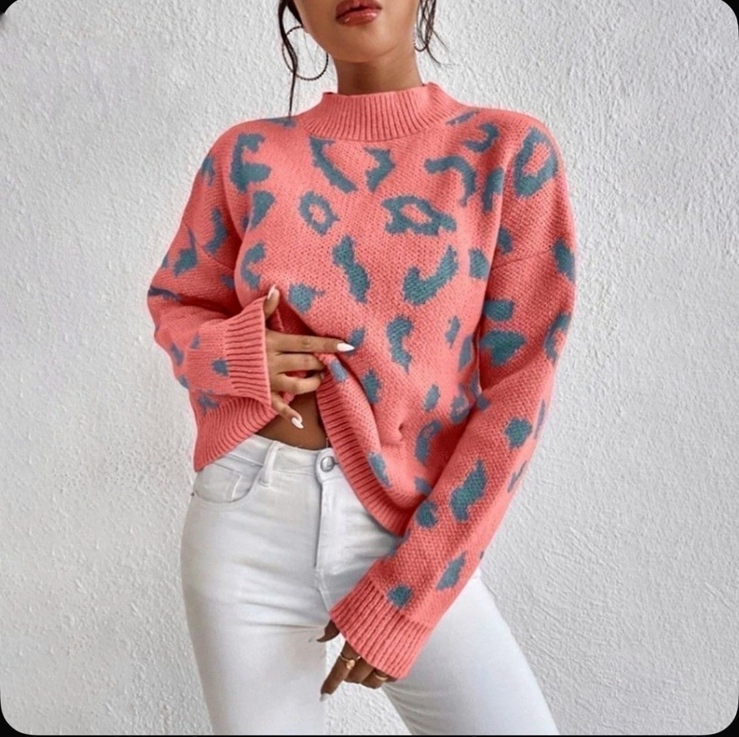 женский свитер с принтом,свитер модный,женский вязаный свитер с леопардовым принтом,свитер оверсайз вязаный с леопардовым принтом,вязаные свитера