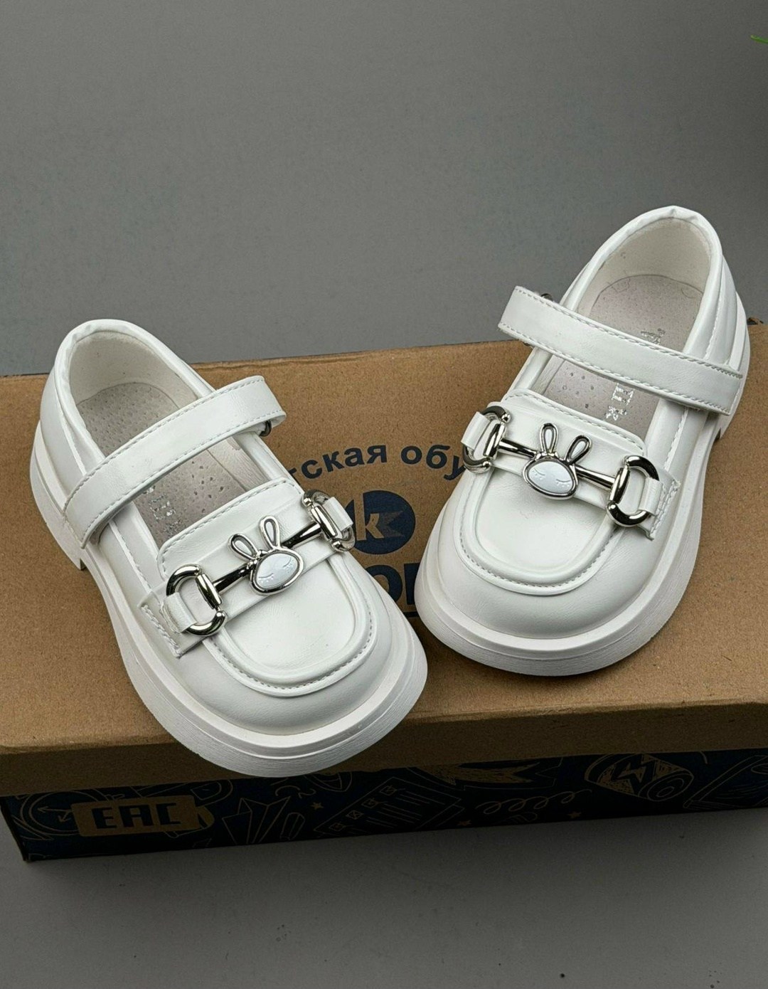,туфли для девочки,туфли школьные для девочки,белые туфли для девочки,туфельки детские