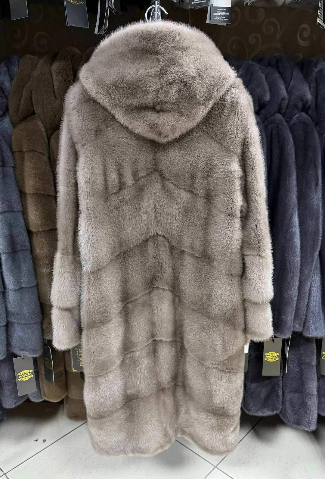 шубка из меха европейской норки с капюшоном цвет "пастель",шубка из меха европейской норки с капюшоном цвет лаванда,шубка из меха европейской норки с капюшоном цвет капучино,шубка из меха европейской