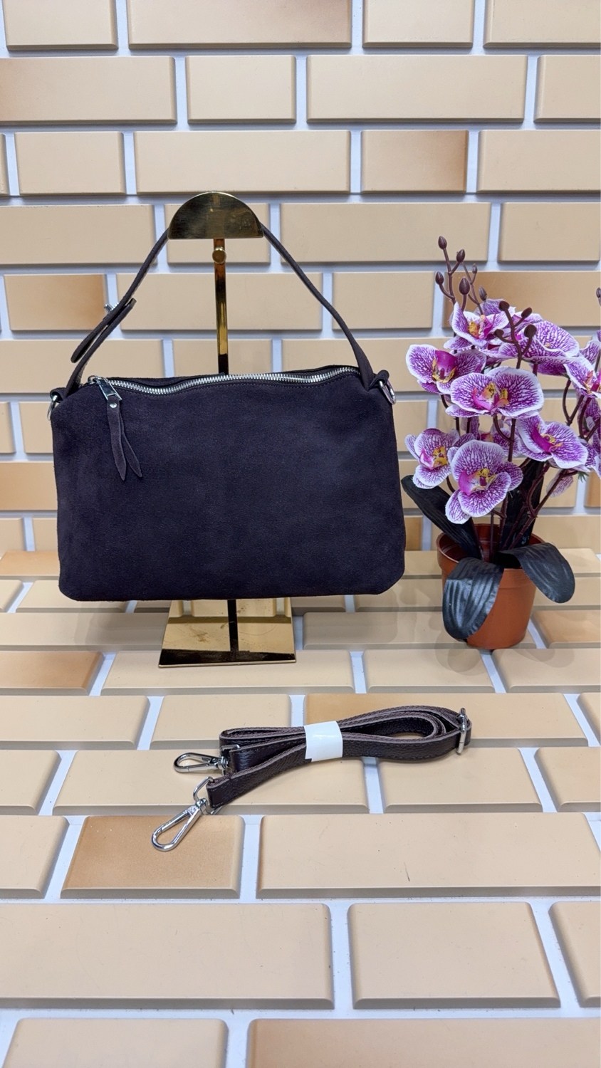 сумка замшевая,сумка хобо небольшая замшевая gu.sa,замшевая сумка женская,женская сумка замшевая черная,сумка женская натуральная замша adel-324/2в отделка иск/кожа