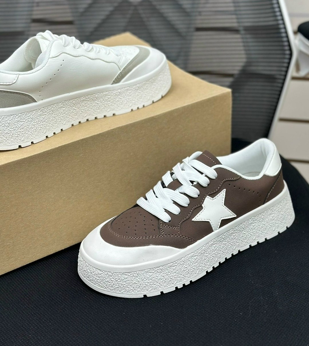 ,кроссовки черные,спортивная ,черные женские кроссовки,кроссовки женскиe