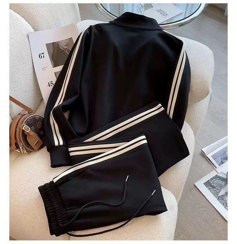 костюм спортивный gucci,костюм спортивный,спортивный костюм celine,спортивный костюм шанель,женские спортивные костюмы