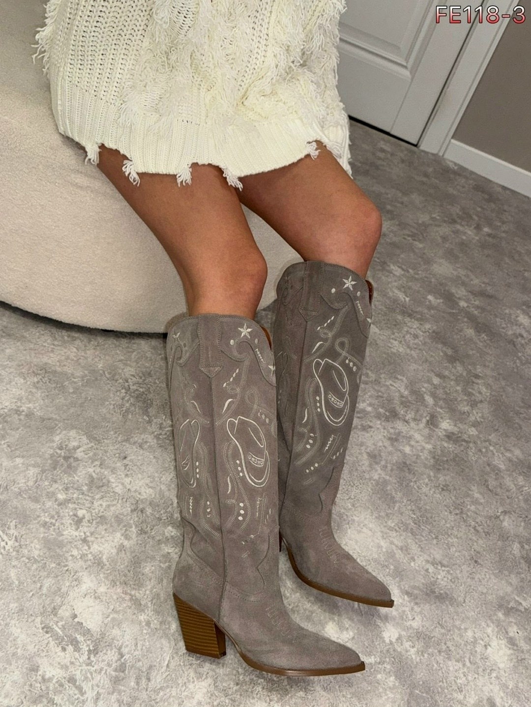 сапоги казаки женские,женские сапоги,женские ковбойские сапоги,ковбойские сапоги,сапоги казаки замшевые