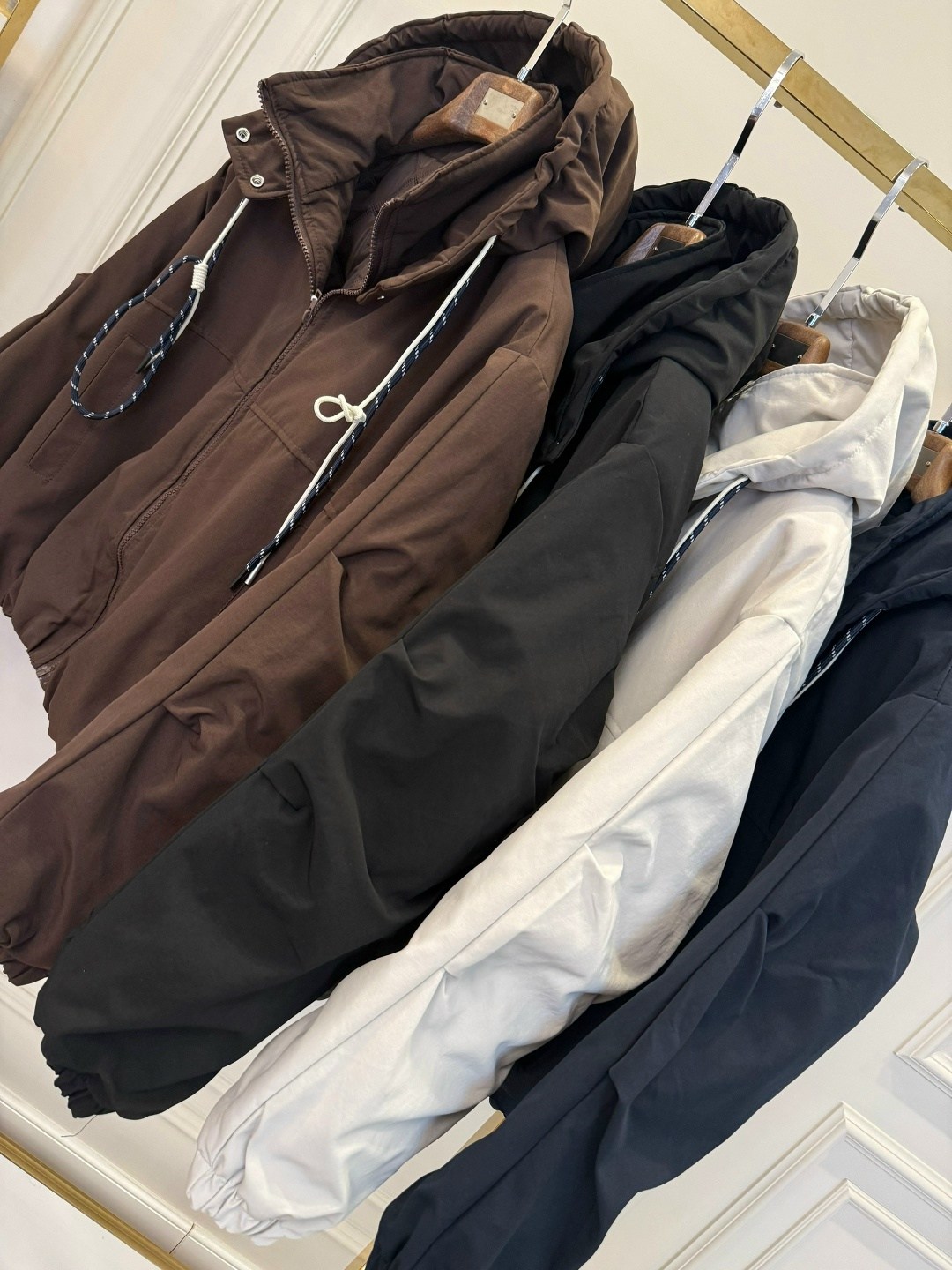 куртка модная,куртка пуховик,женская зимняя куртка,куртка короткая,женская куртка