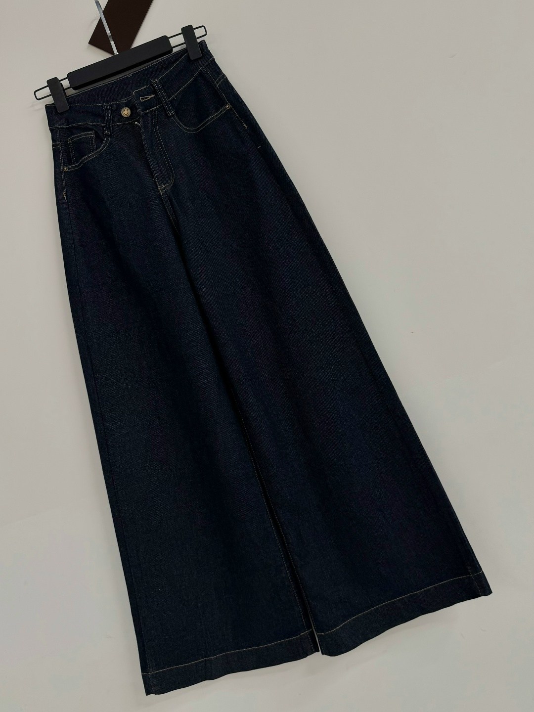 джинсы широкие,женские джинсы широкие,женские джинсы,джинсовые брюки,женские джинсы с широкими штанинами