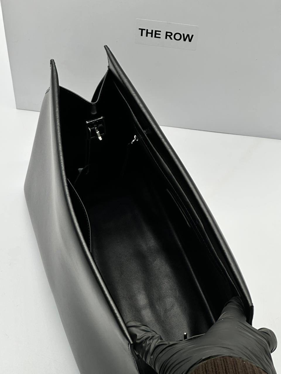 кожаная сумка через плечо the row красный,сумка,кожаная сумка через плечо the row,женская сумка,бордовая сумка