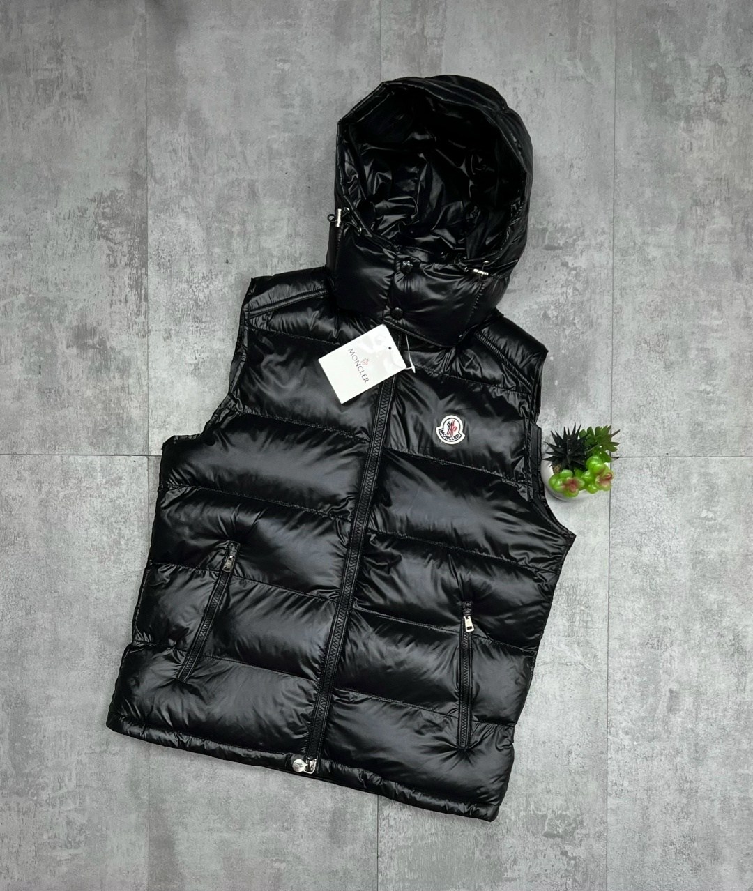 жилетка moncler,жилет moncler,жилетка монклер,жилет монклер,moncler мужской жилет