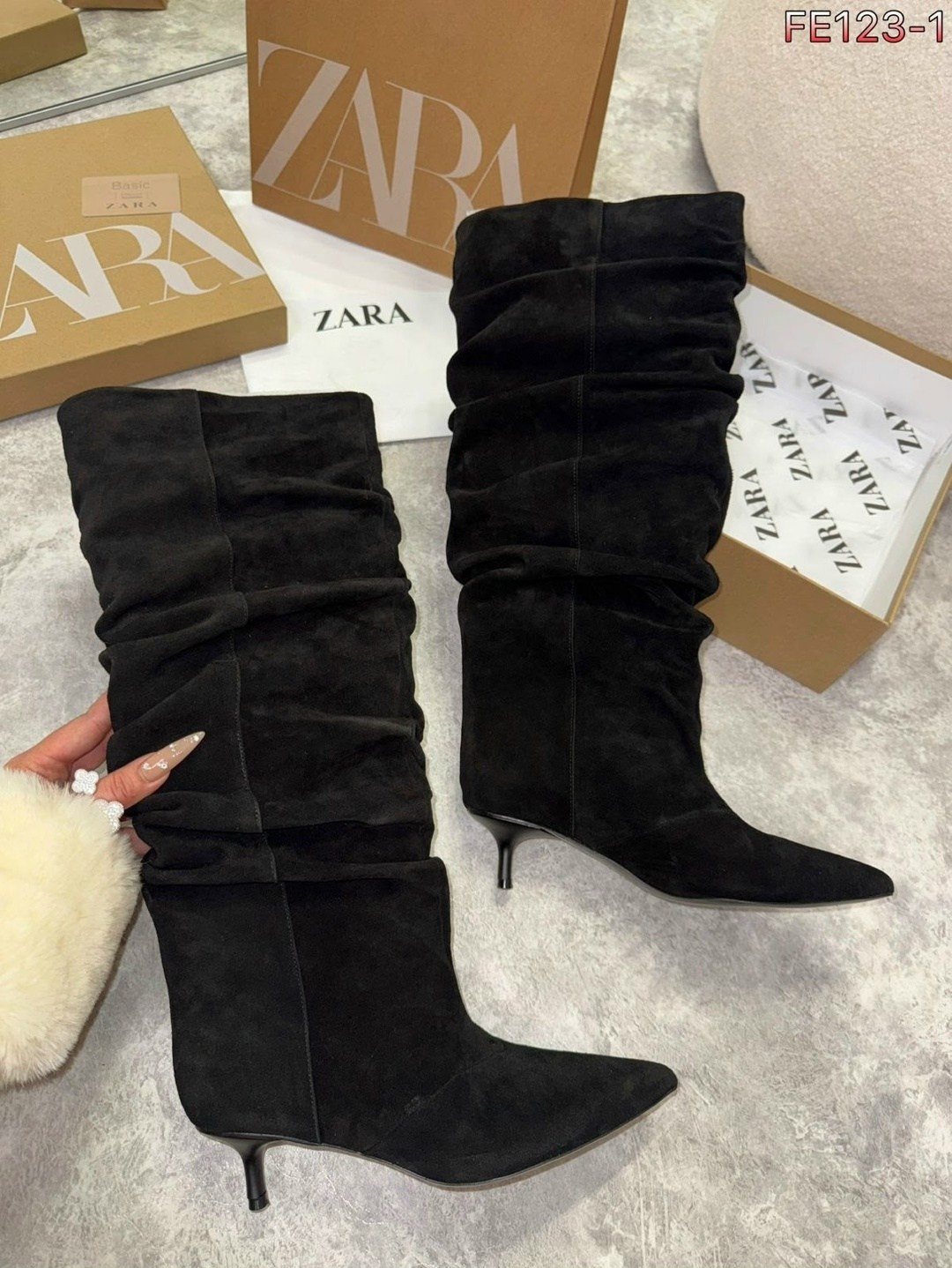 женские замшевые сапоги на каблуке-шпильке с острым носком,плиссированные замшевые коричневые сапоги до колена 7 см,женские замшевые сапоги до колена с острым носком на высоком каблуке,бежевые сапоги,