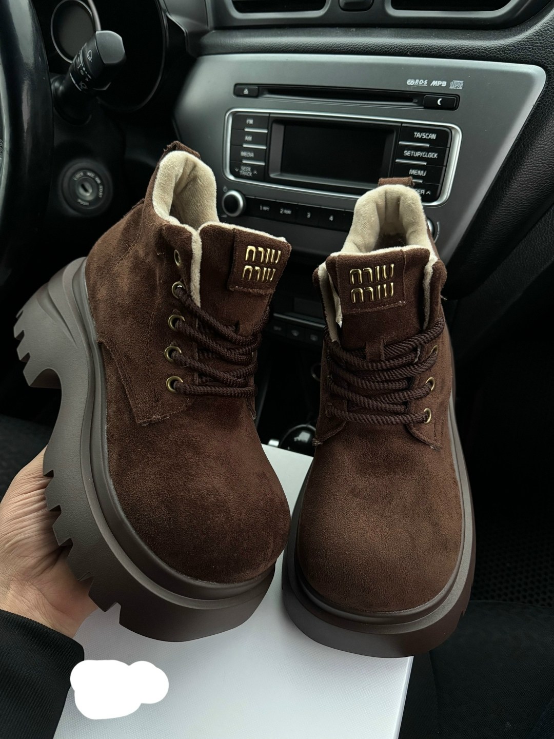 ,ботинки miu miu,ботинки замшевые женские miu miu,женские ботинки,ботинки из натуральной замши