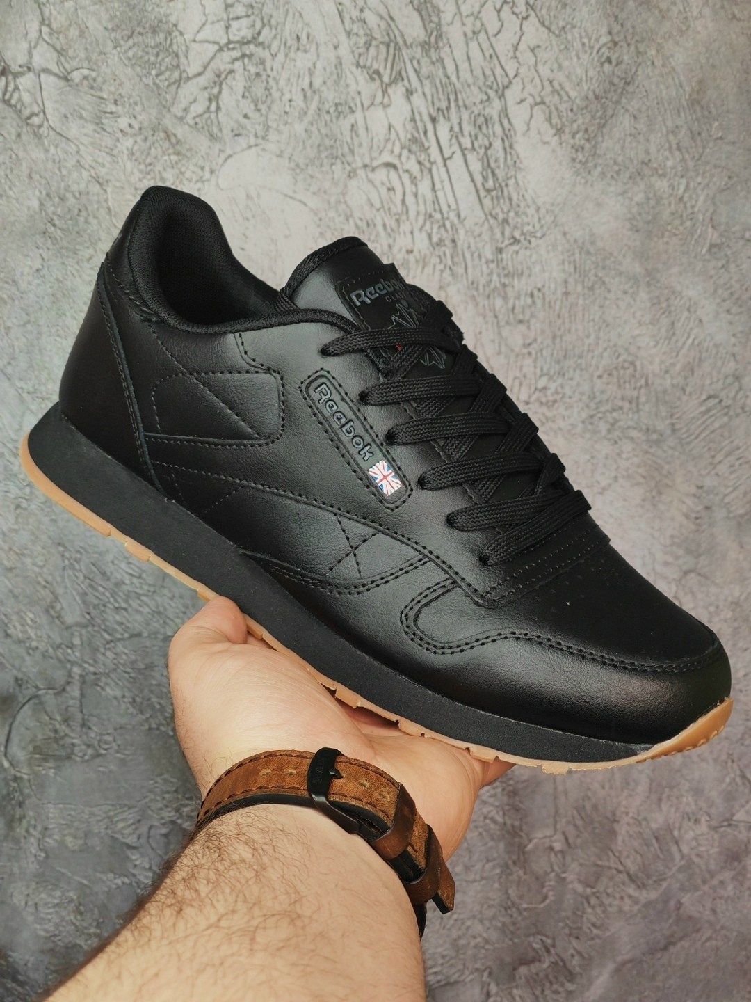 кроссовки reebok classic leather,кроссовки рибок классик мужские черные кожаные,reebok classic leather gum black,мужские кроссовки reebok classic leather,кроссовки reebok classic