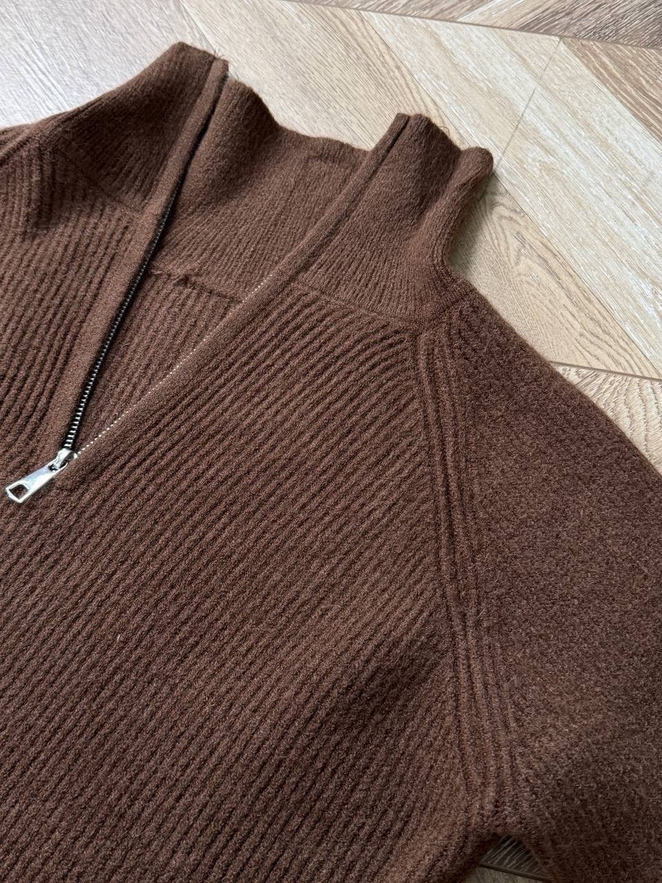 свитер на молнии aiden коричневый,свитер оверсайз женский теплый с горлом и полузамком mycloz 517728802,свитер оверсайз теплый с горлом и полузамком mycloz цвет коричневый,женский свитер,женские кофты