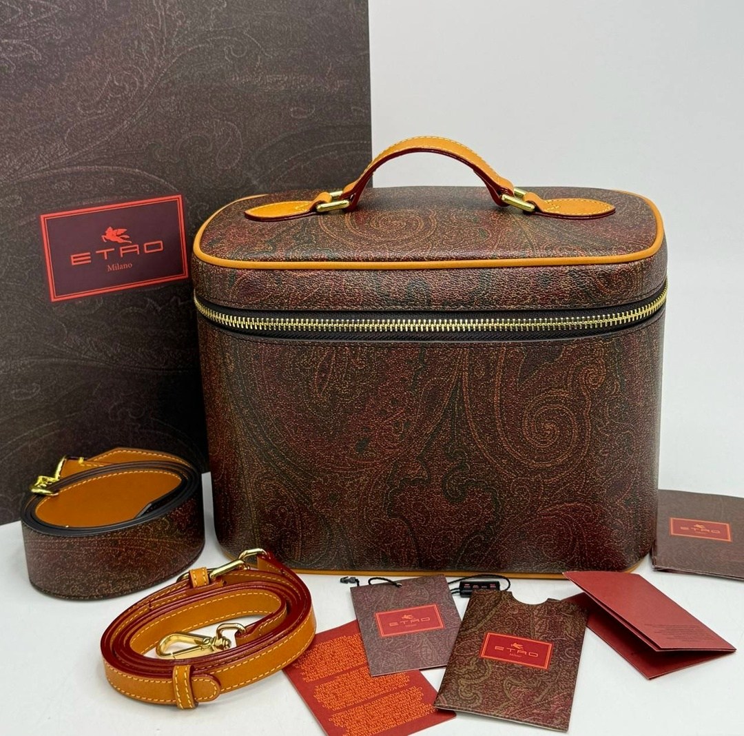 сумка косметичка женская,брендовые косметички,косметичка женская,кожаная косметичка,косметичка