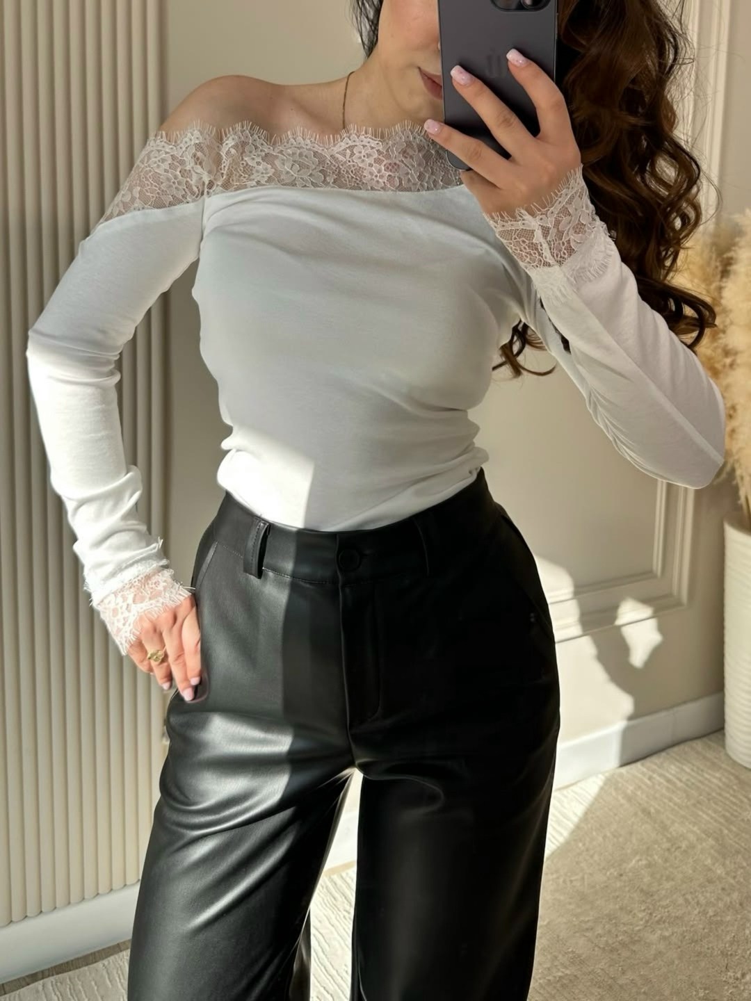 блузки,женская блузка,кружевная блузка,женская блузка с открытыми плечами,топ с кружевом