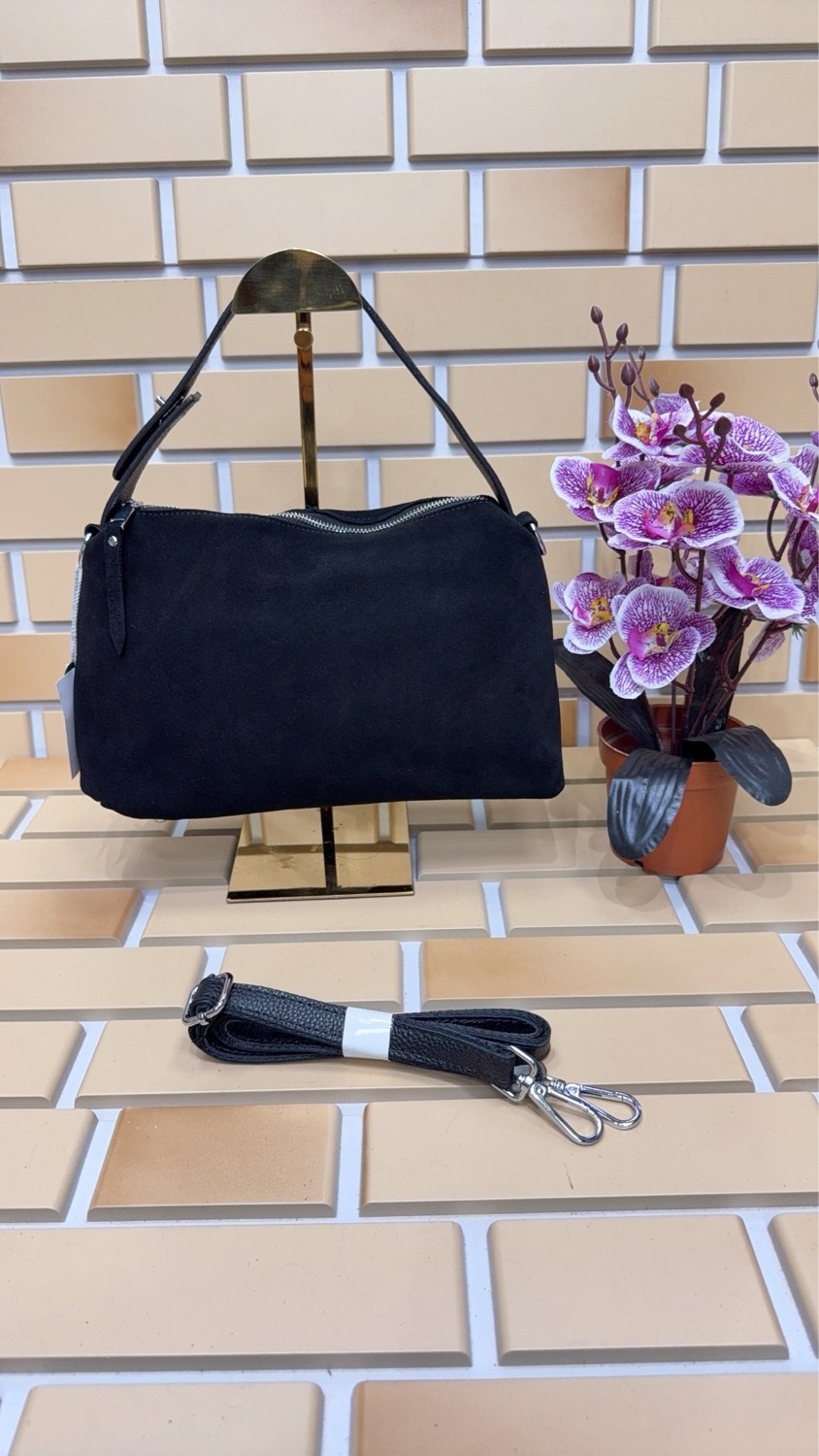 сумка замшевая,сумка хобо небольшая замшевая gu.sa,замшевая сумка женская,женская сумка замшевая черная,сумка женская натуральная замша adel-324/2в отделка иск/кожа