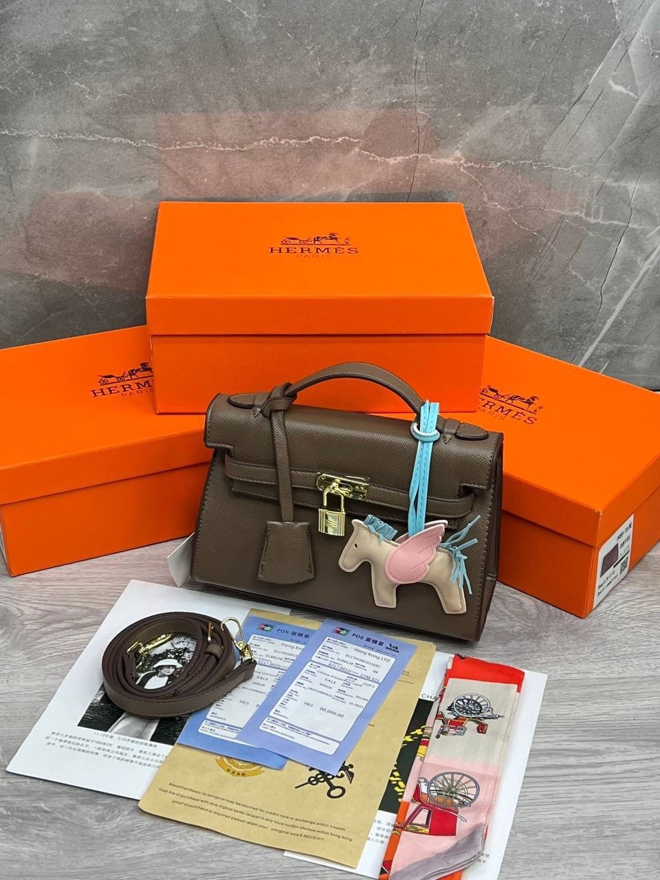 hermes сумка,женская сумка hermes,hermes сумка на плечо,сумка гермес,сумка гермес через плечо