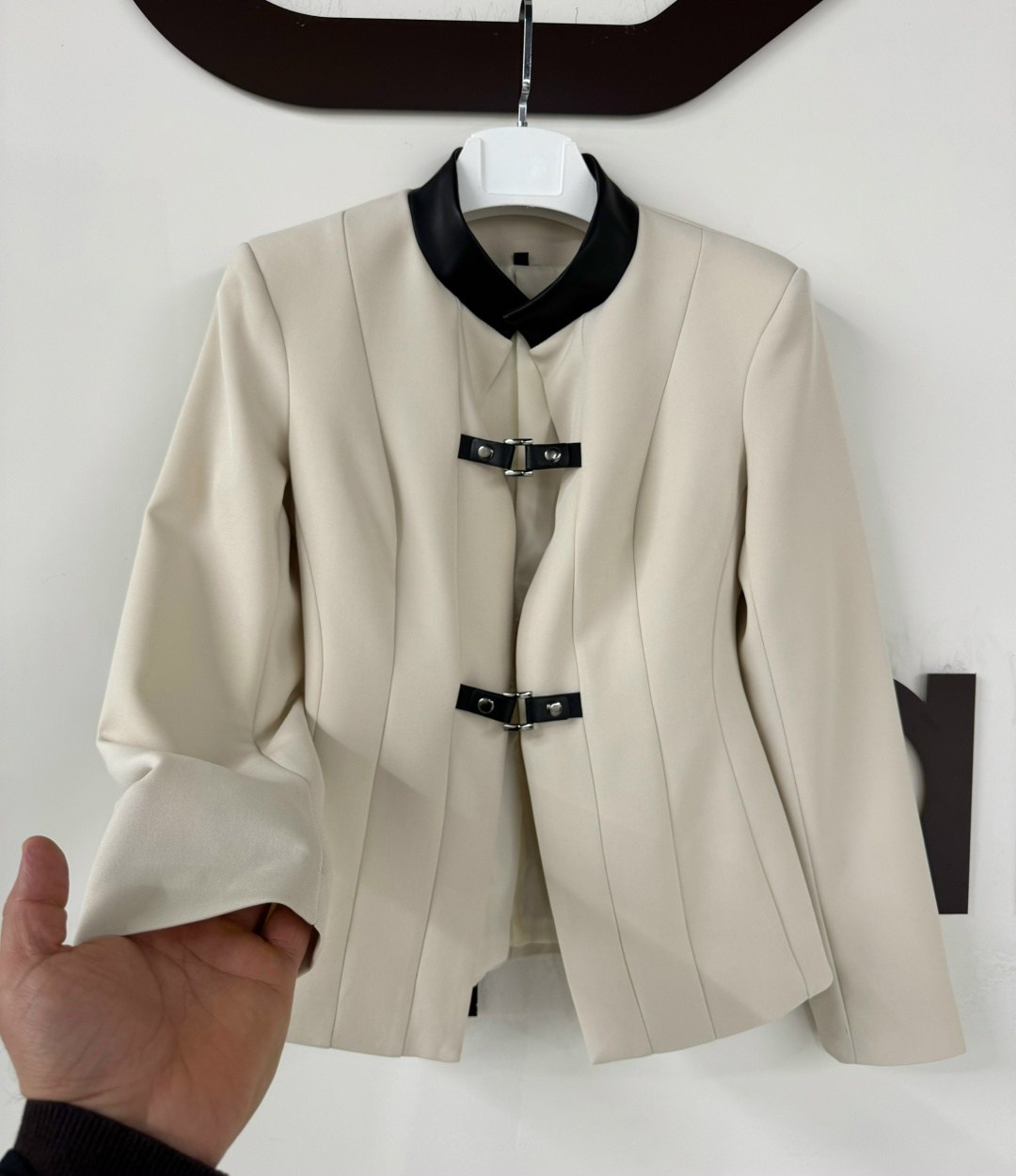 жакет,жакет приталенный,жакет с воротником стойкой,жакет с воротником,пиджак