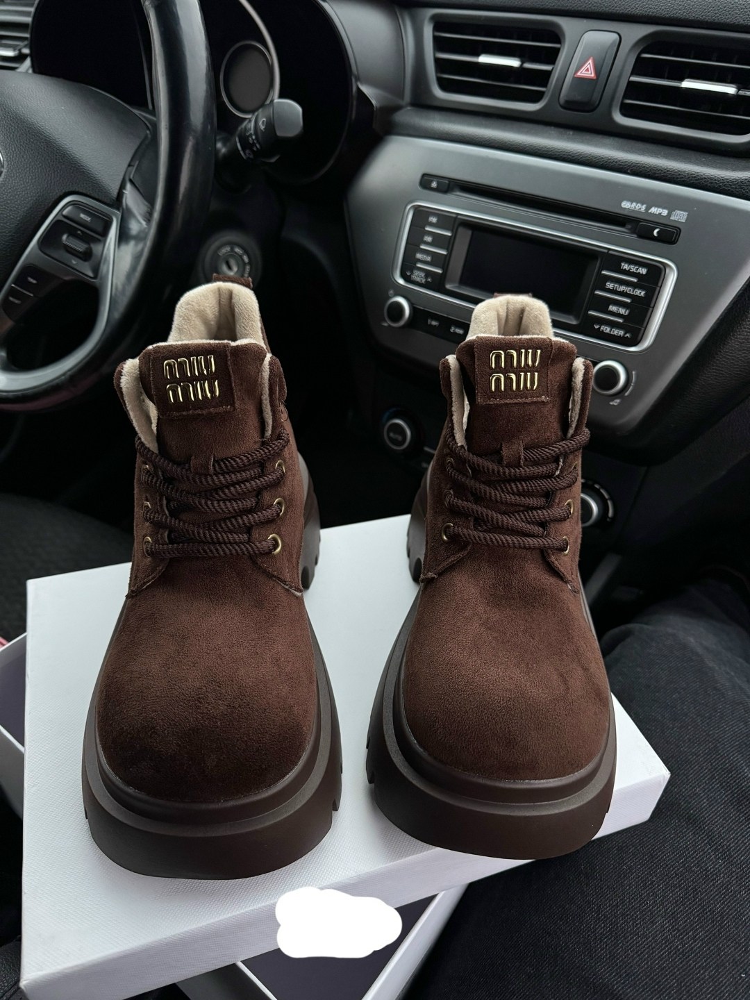 ,ботинки miu miu,ботинки замшевые женские miu miu,женские ботинки,ботинки из натуральной замши