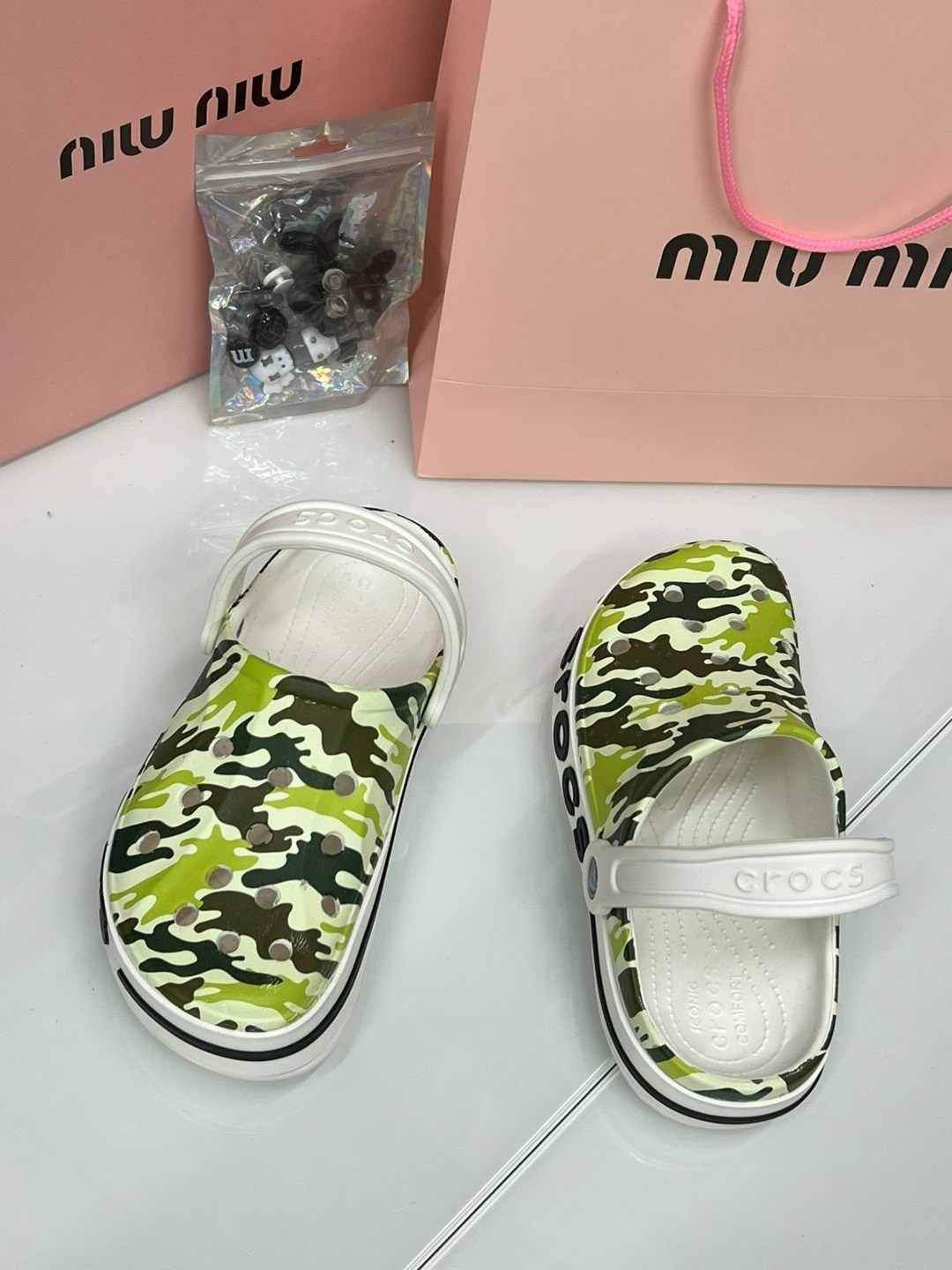 ,крокс камуфляж,крокс хаки сабо,кроксы камуфляж,сабо crocs