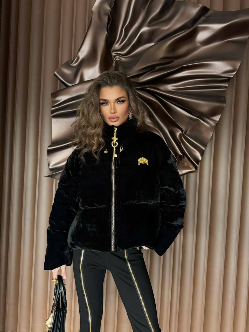 бархатные пуховики монклер,женские пуховики,куртка женская,куртка,куртка пуховик