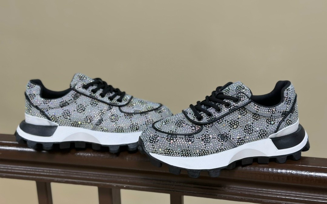 кроссовки женскиe,кроссовки со стразами женские,кроссовки женские трендовые качественные,блестящие кроссовки,кроссовки со стразами